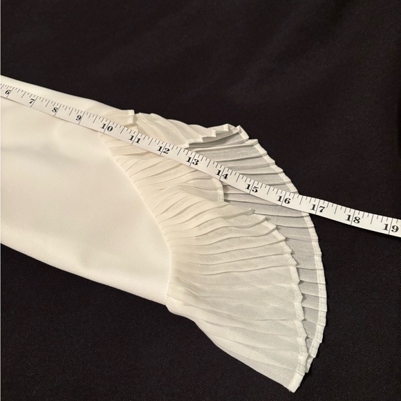 DKNY Tulip Sleeve Ivory Dress - Picture 8 of 9